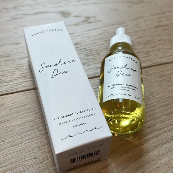 Earth Harbor Sunshine Dew Antioxidant Cleansing Oil - Picture 5 of 8